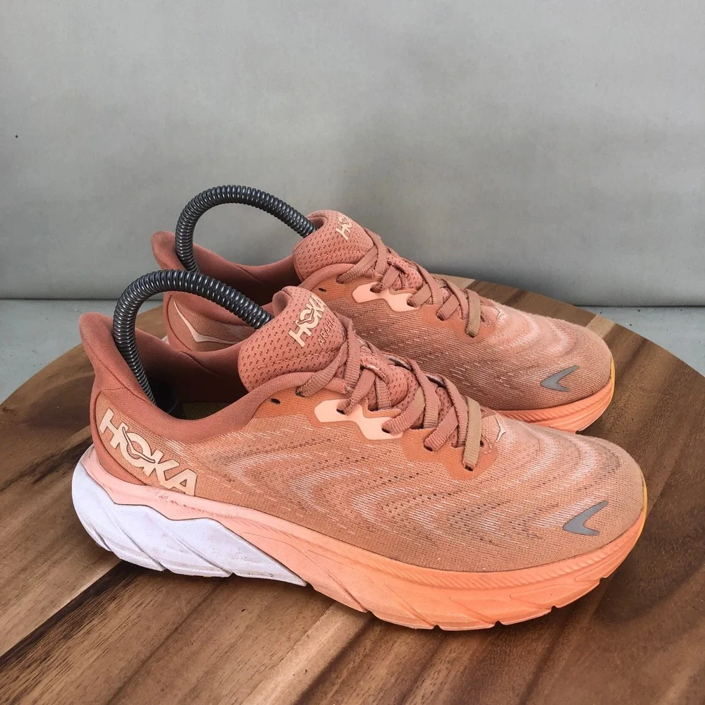 Hoka Arahi 6 Womens Running Shoes Salmon Pink Orange Size 6.5 B